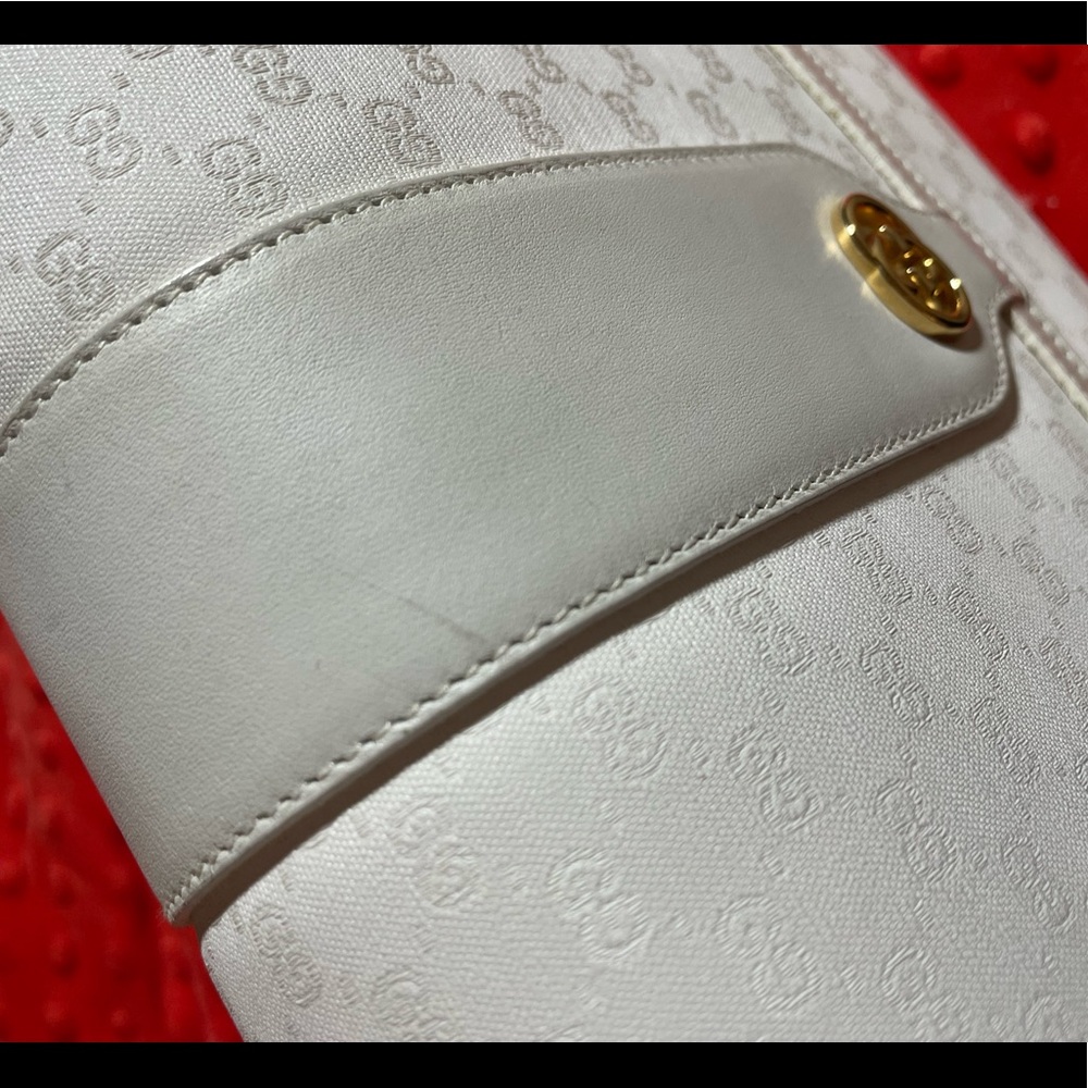 Vintage White Gucci Micro GG Crossbody Bag - Picture 14 of 17